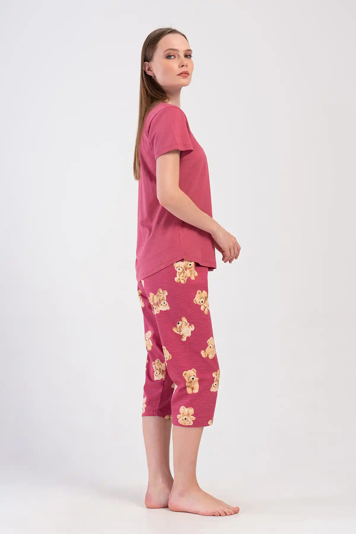 Kadın Süprem Bordo Ayıcık Desenli Kısa Kollu Kapri Pijama Takım