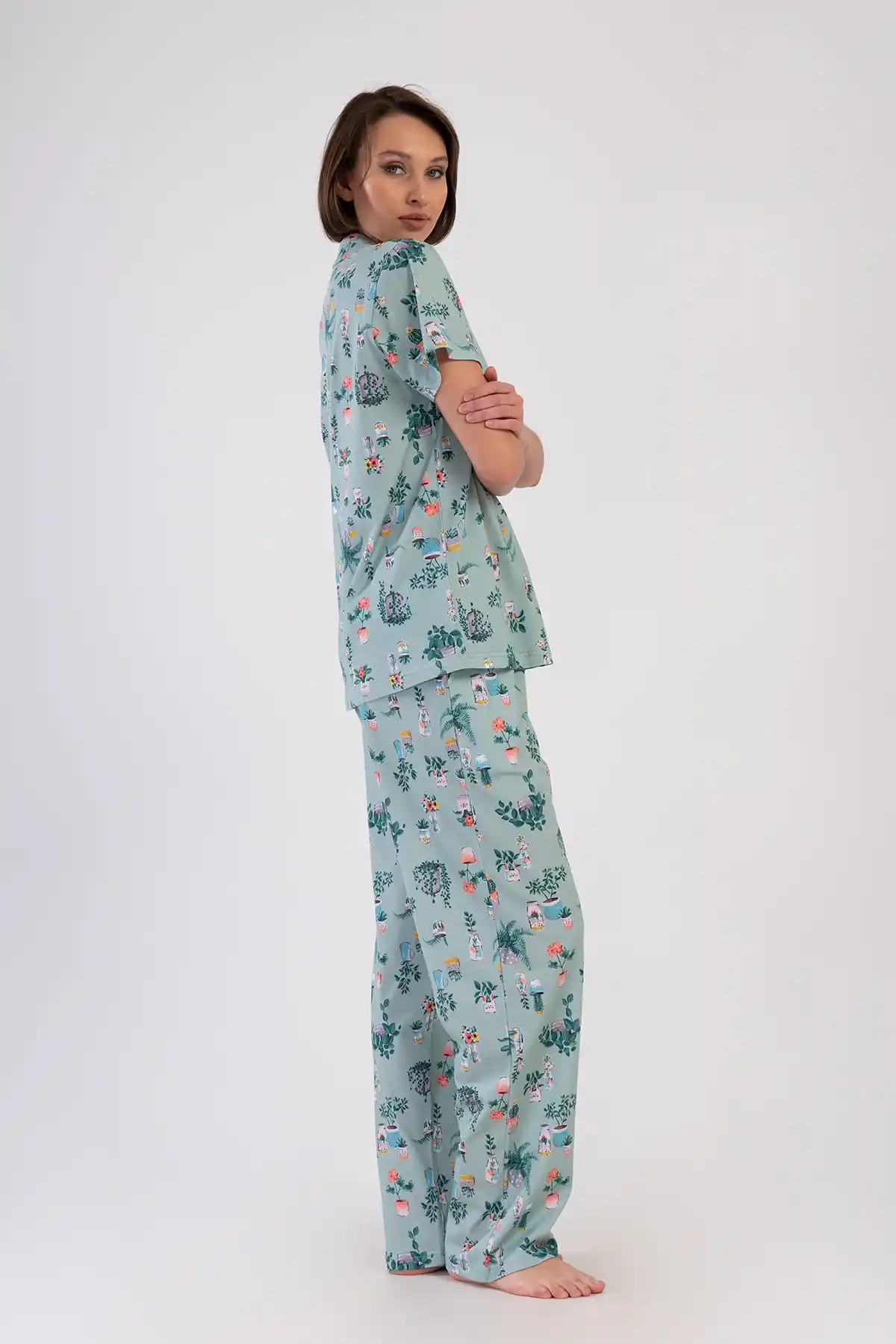Kadın Süprem Mint Yeşili Gömlek Yaka Düğmeli Kısa Kollu Cepli Pijama Takımı