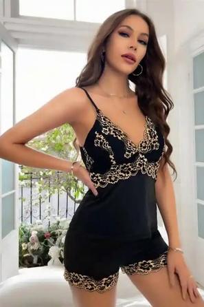 Arias Closet Dantel İşlemeli Siyah İnce Askılı Saten Şortlu Takım