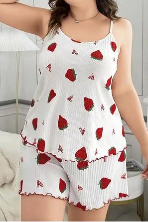 Beyaz Pamuklu İnce Askılı Çilek Desenli Bayan Büyük Beden Şortlu Pijama Takımı