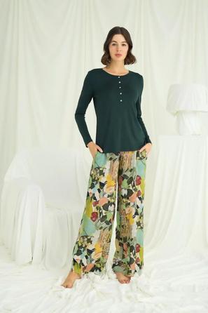 Çiçek ve Yaprak Desenli Yeşil Pijama Takımı