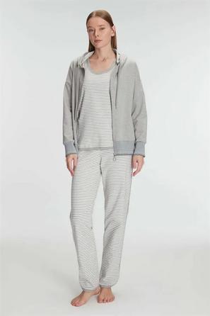 Gri Pamuklu Çizgili Kapüşonlu Fermuarlı Uzun Kollu Sweatshirt Sıfır Kollu Tişört ve Pantolon Kadın Pijama Takımı