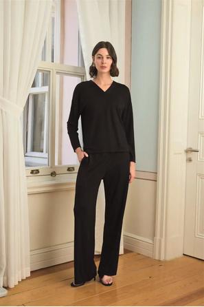 Uzun Kollu V Yaka Siyah Pijama Takımı