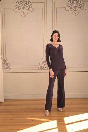 Uzun Kollu ve Dantelli Mürdüm Pijama Takımı