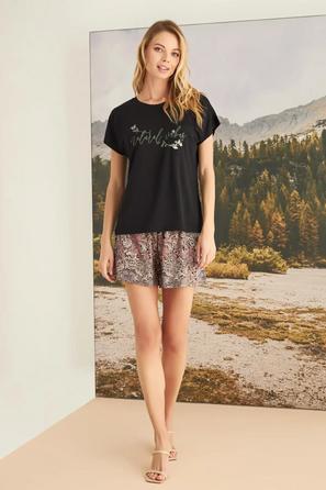 Yaprak Desenli Natural Vibes Siyah Şort Takımı
