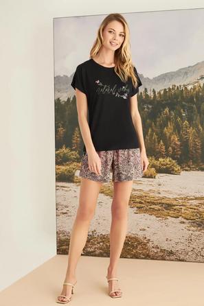 Yaprak Desenli Natural Vibes Siyah Şort Takımı