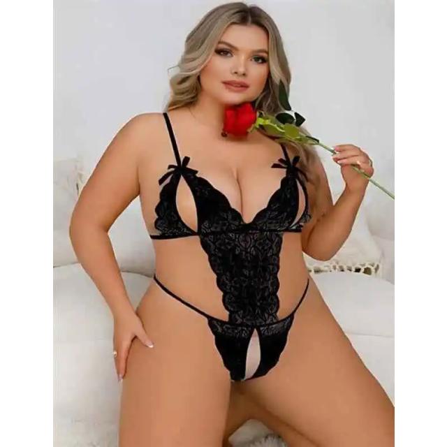 Arias Closet Büyük Beden Siyah Dantel İşlemeli Dekolteli Fantezi Babydoll Arias Closet Büyük Beden Siyah Dantel İşlemeli Dekolteli Fantezi Babydoll