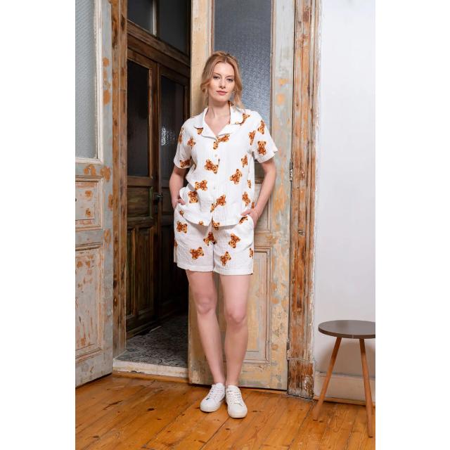 Kadın Müslin Krem Ayıcık Desenli Ceket Yaka Gömlek Cepli Şort Pijama Takım Kadın Müslin Krem Ayıcık Desenli Ceket Yaka Gömlek Cepli Şort Pijama Takım