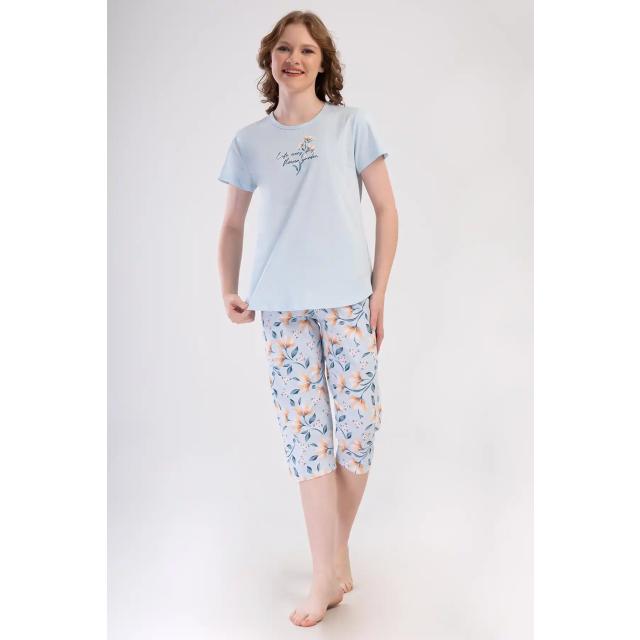 Kadın Süprem Açık Mavi Çiçek Desenli Kapri Pijama Takım Kadın Süprem Açık Mavi Çiçek Desenli Kapri Pijama Takım