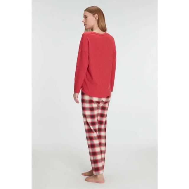 Kırmızı Pamuklu Uzun Kollu Kare Desenli Kadın Pijama Takımı