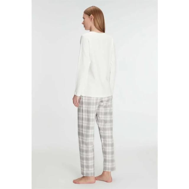 Krem Pamuklu Uzun Kollu Baskılı Ekose Pantolonlu Kadın Pijama Takımı