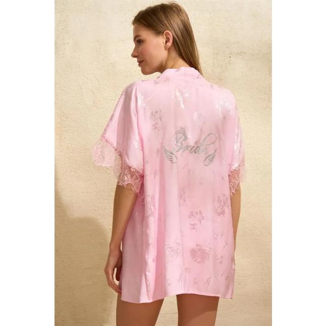 Pembe Saten Bride Baskılı Dantelli Balensiz Desteksiz Dolgusuz Kadın Sabahlık Bralet Sütyen Şort 3lü Takım