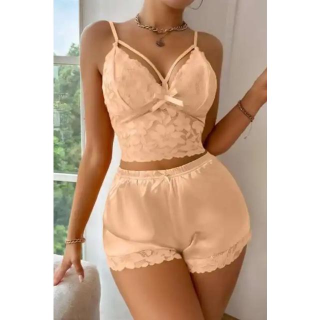 Sarı Saten İnce Askılı Dantelli Büstiyer Fantezi Şortlu Takım