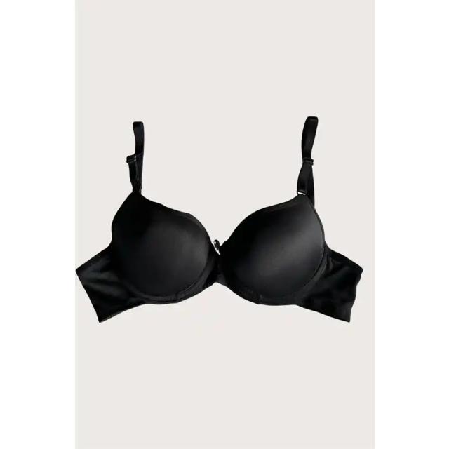 Siyah Mikro Kumaş Push Up Dolgulu Balenli Askılı Günlük Sütyen Siyah Mikro Kumaş Push Up Dolgulu Balenli Askılı Günlük Sütyen