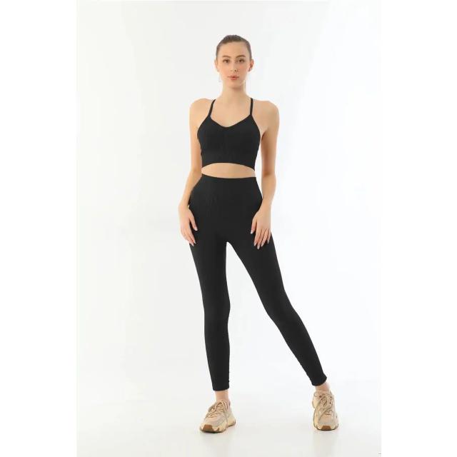 Siyah Soft Seamless Ripli Tayt Yoga Takımı Siyah Soft Seamless Ripli Tayt Yoga Takımı